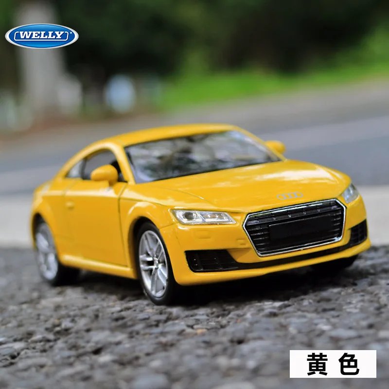 Бесплатная доставка 1:36 Игрушечная модель автомобиля Audi TT из сплава с функцией