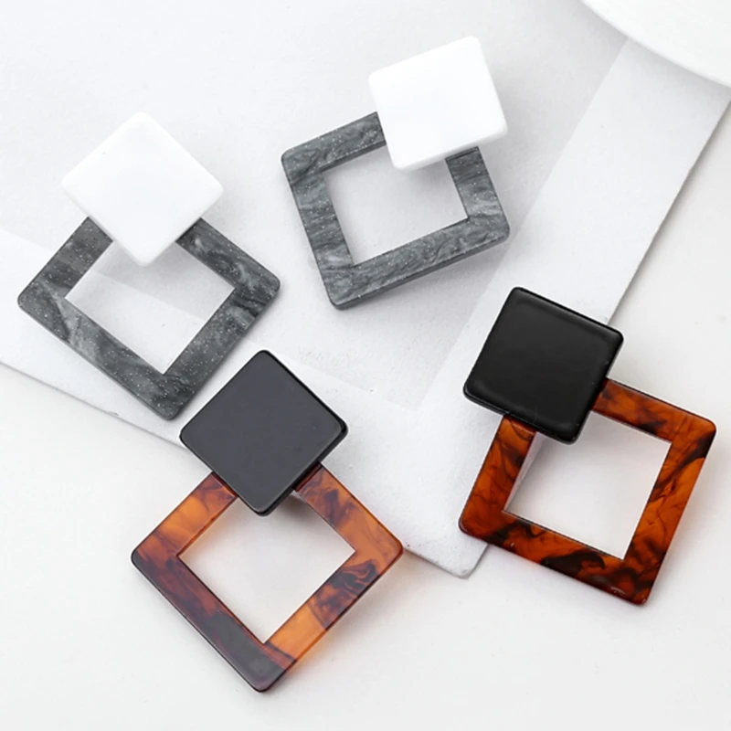 1 пара геометрических винтажных акриловых треугольных сережек для женщин