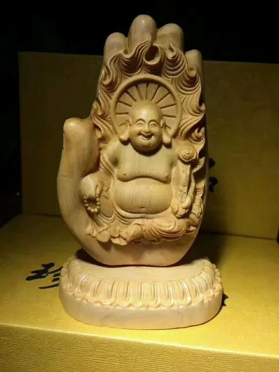 Автомобильное украшение руки Thuja зло Миллер Гуань высота 12 см | Дом и сад