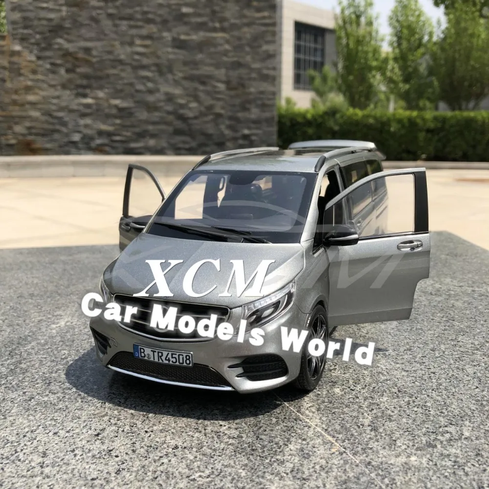 Литая под давлением модель автомобиля для Norev V Class AMG Line 2018 (серый и металлический)