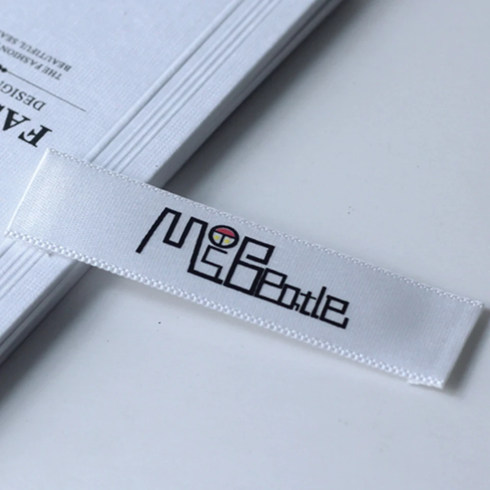 Индивидуальные этикетки для одежды/тканые этикетки/бирки с вышивкой