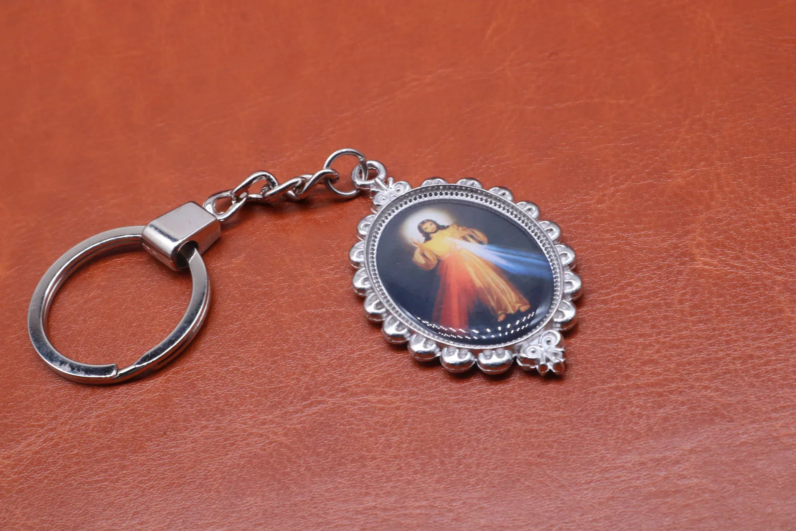 A variety of pictures can be used to select the key chain charismatic Catholic religious sage Mary Jesus Keycha | Украшения и