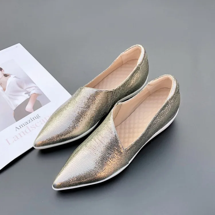 New women flat platform shoes ladies Cow leather Pointed Toe flat shoes women slip-on casual Flats moccasins creepers