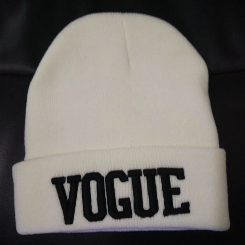 Новинка Лидер продаж письмо Vogue Вышивка Шапки для Для женщин мужчин зимняя