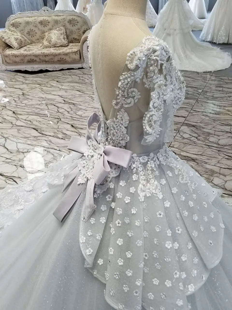 New Design Crystal Saudi Arabia 3/4 Sleeves Ball Gown Gray Wedding Dresses Luxurious Lace Appliques Flowers Beaded Bridal Gowns | Свадьбы и