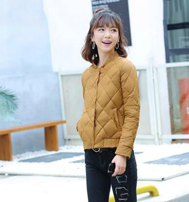 Caramel colour Ультра светильник заниженный ватный пуховик для женщин тонкая короткая парка зимняя куртка женская однотонная Зимняя парка пальто Корейская стеганая верхняя одежда - Цвет: Caramel colour