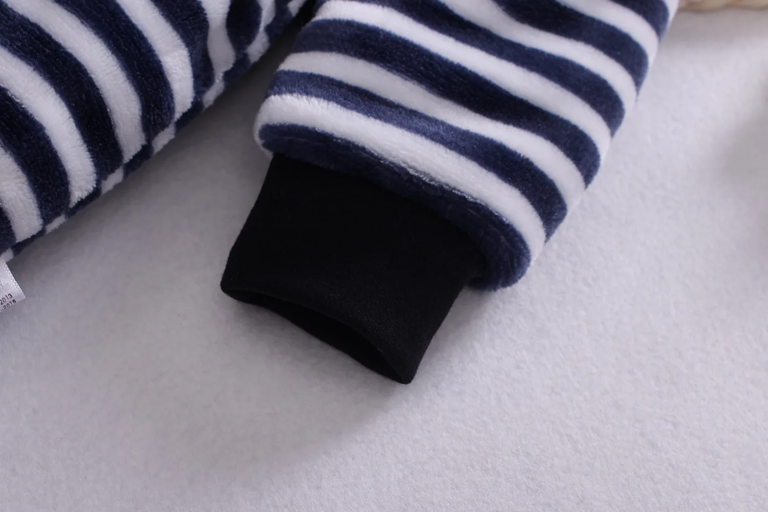 Комбинезон для мальчиков флисовый на возраст до 18 месяцев |