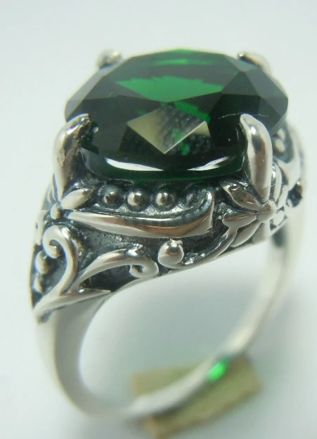 The ancient silver plant emerald 6.0 CT contracted pattern Roman style ring | Украшения и аксессуары