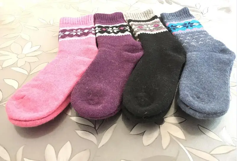 Партия из 4 пар ; Новинка; Теплые Зимние удобные дышащие женский шерстяной цветочный Для женщин супер толстый зимний женский Носки высокого качества