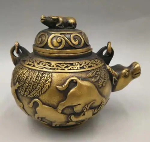Изысканный китайский старинный латунный ручной работы корова крупного рогатого