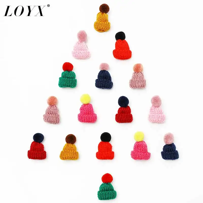 Fashion Brooches Women Cute Mini Knitted Hairball Hat Brooch Sweater Pins Badge Collar Clothes Accessories Creative Hats | Украшения и