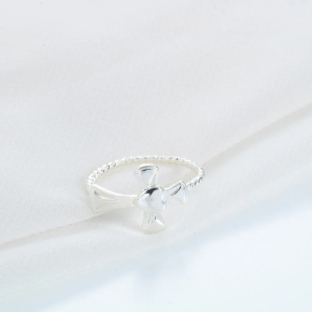 Женское кольцо с крестом винтажное стильное модное обручальное в форме сердца