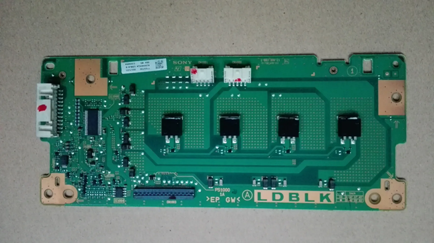 

Original KDL-46EX720 constant current board backlight board 1-883-300-21