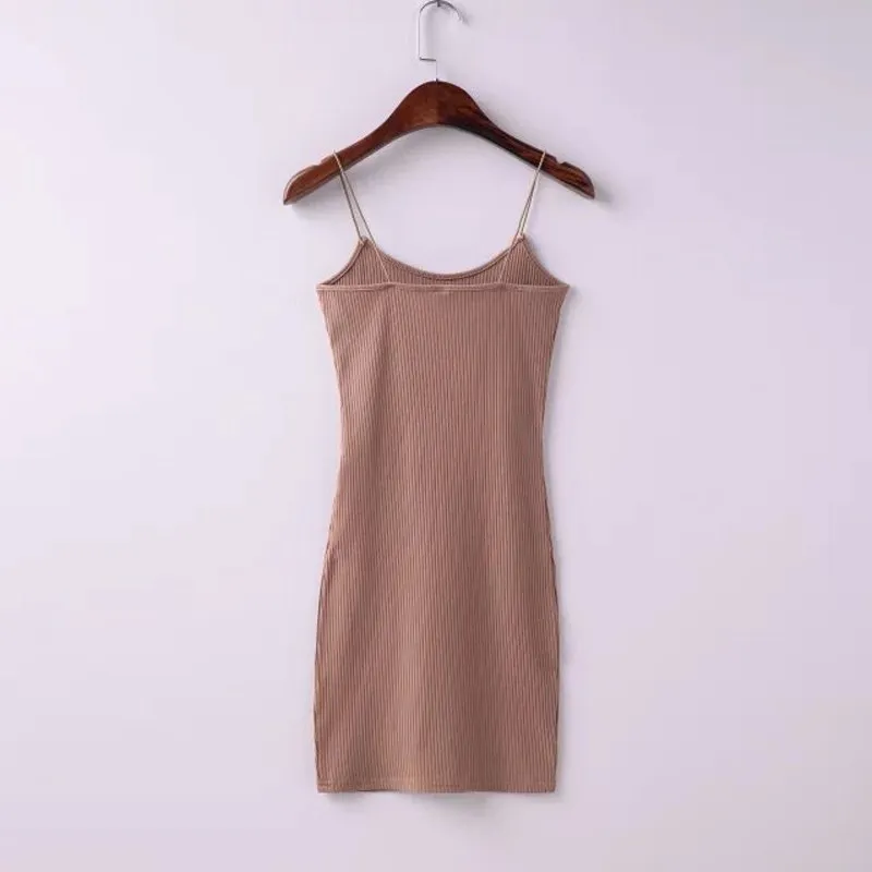 Женское платье на тонких бретельках повседневное облегающее мини без рукавов с o