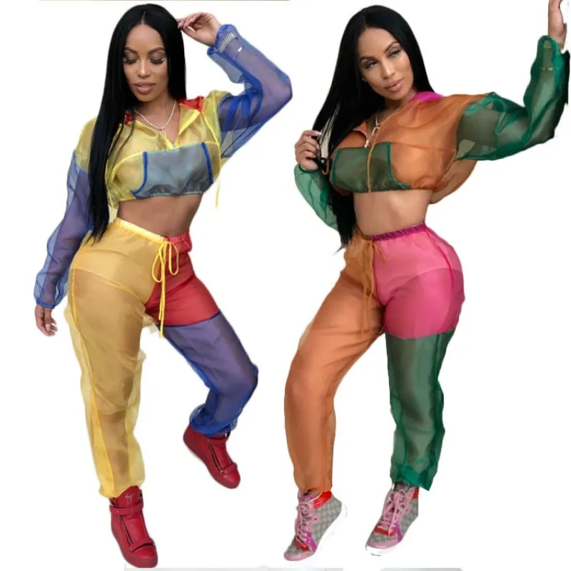 Женский спортивный костюм из двух предметов с цветными блоками укороченный топ