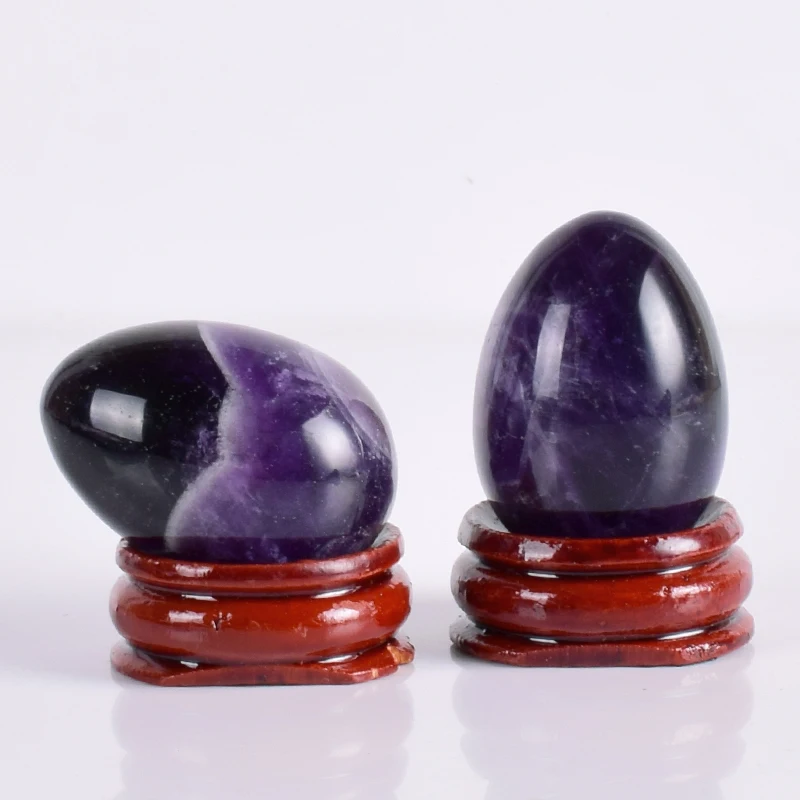 Яйцо с аметистом и деревянной основой 35*25 мм |