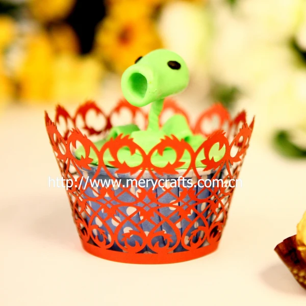 

laser cut ivory pearl lace cupcake wrappers for wedding, wedding sweet wrappers for cake decoration.