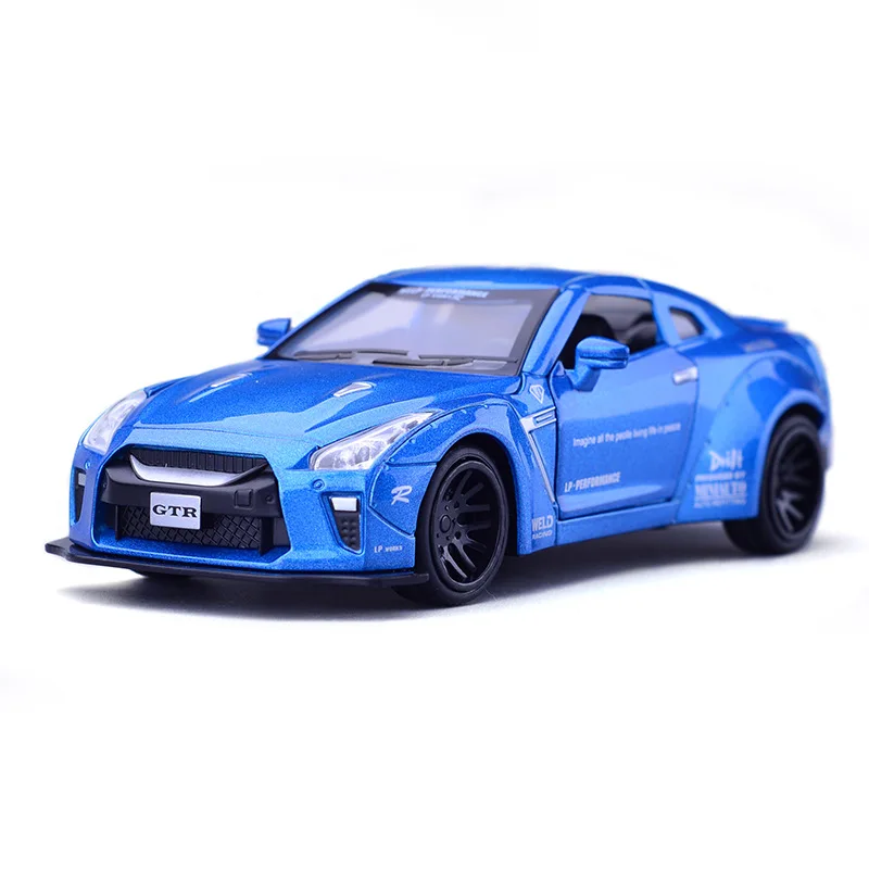 Модель спортивного автомобиля GTR 1:32 модель литая из металлического сплава