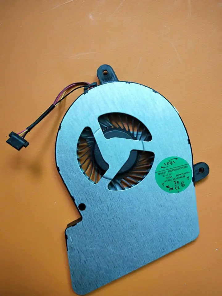 

New for Toshiba Satellite U900 U940 U945 AB07505HX07KB00 fan