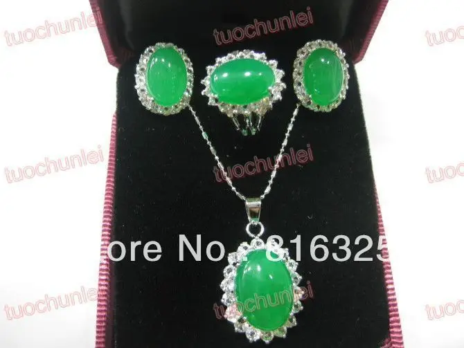Hot sell -@> >Pretty Green Jade Crystal Gem inlay Lucky Pendants Necklace Earring Ring Set Natural jewelry -Top quality free shi |