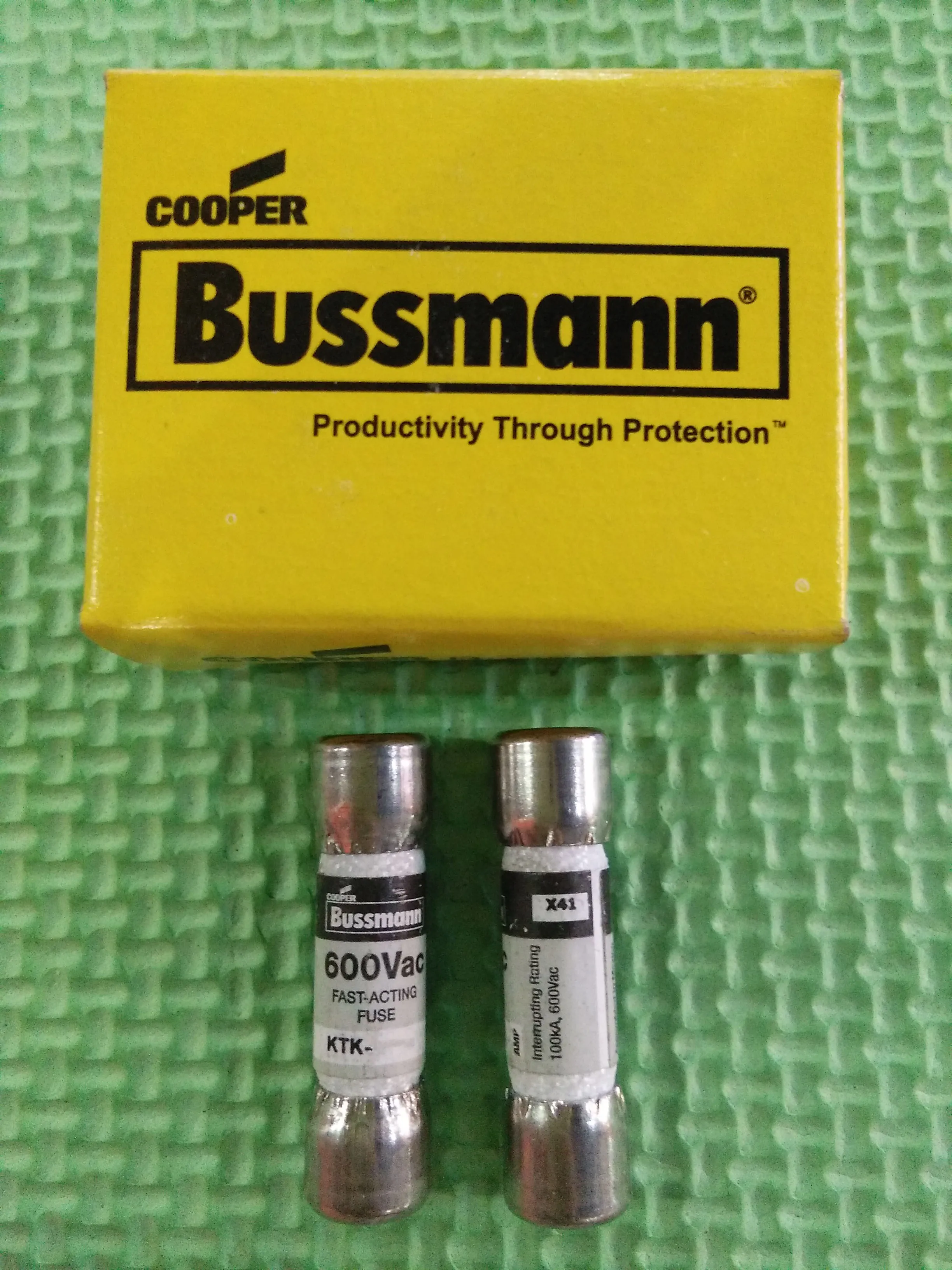 

KTK-10 Authentic American BUSSMANN Dr. Man Fast Fuse Original Imported Fuse 10A600V