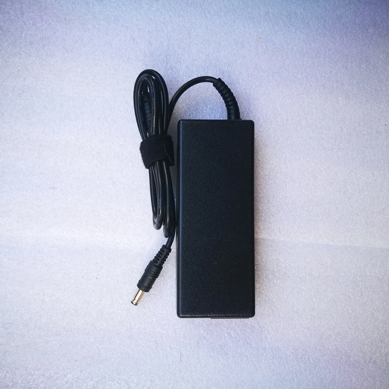 

19V 4.74A 90W AC Adapter Power Supply Laptop Charger for Samsung R520 R522 R530 R580 R560 Notebook 5.5*3.0mm 5.5x3.0mm