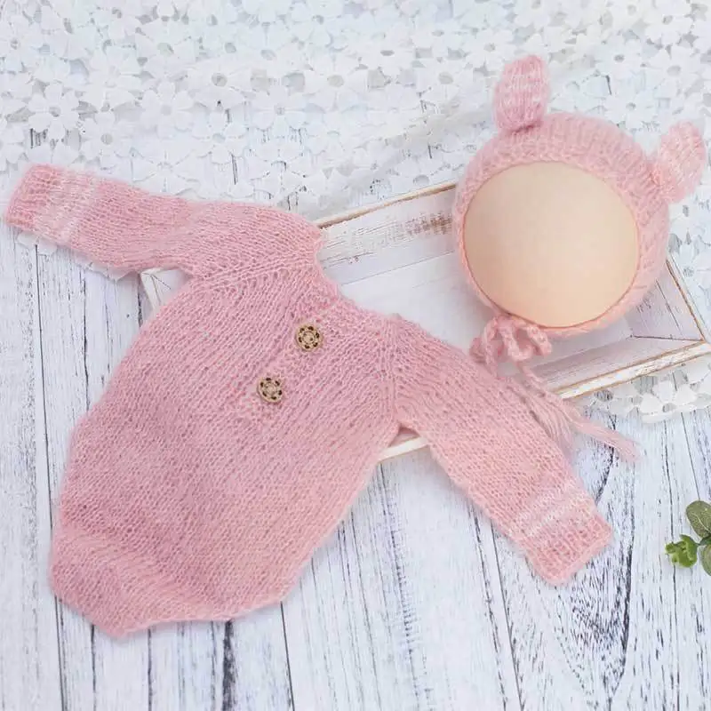 Newborn Baby Mickey hat+clothes Photography props infant Lovely handmade crochet 2pcs suit studio clothing |