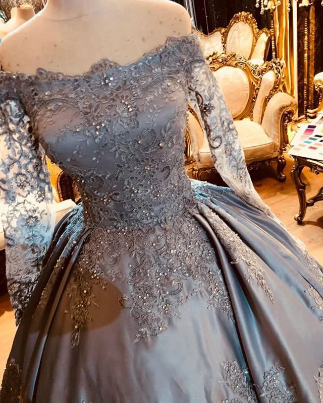 

Long Evening Dress 2020 Real Sample Boat Neck Nude Long Sleeve Beaded Applique Silver Arabic Style Formal Evening Gowns