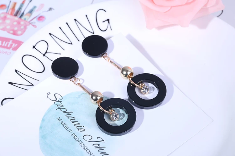 Blitheyo модные Интимные аксессуары акрил круг Современная Серьги преувеличивать