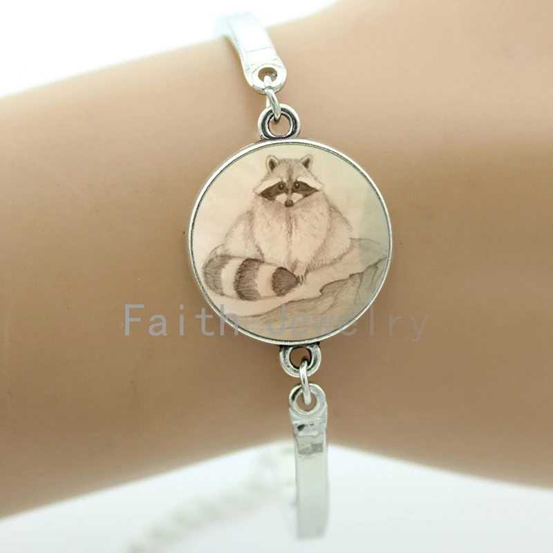 

Novelty interesting Raccoon bracelets cute cartoon animal Raccoon Pecock bracelet protect wild animal jewelry women men NS370