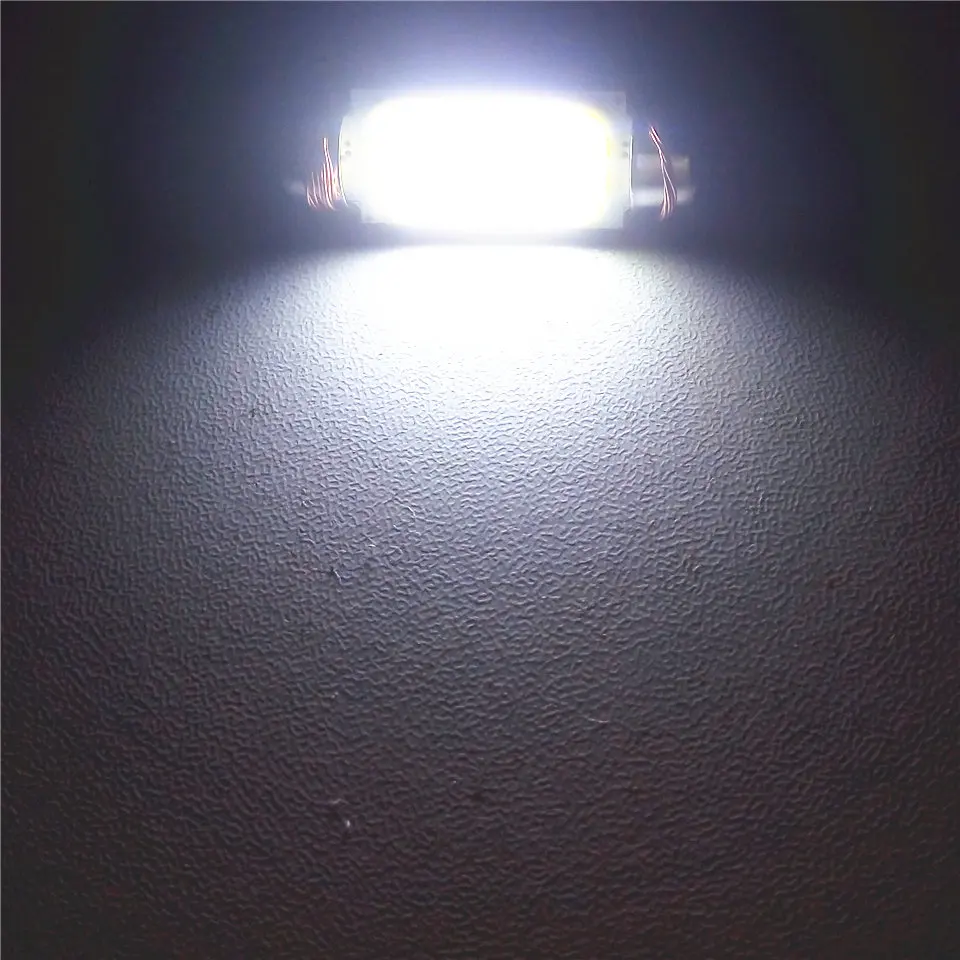 12V Светодиодный светильник белого цвета с двойной иглой для автомобиля (COB ing Square)