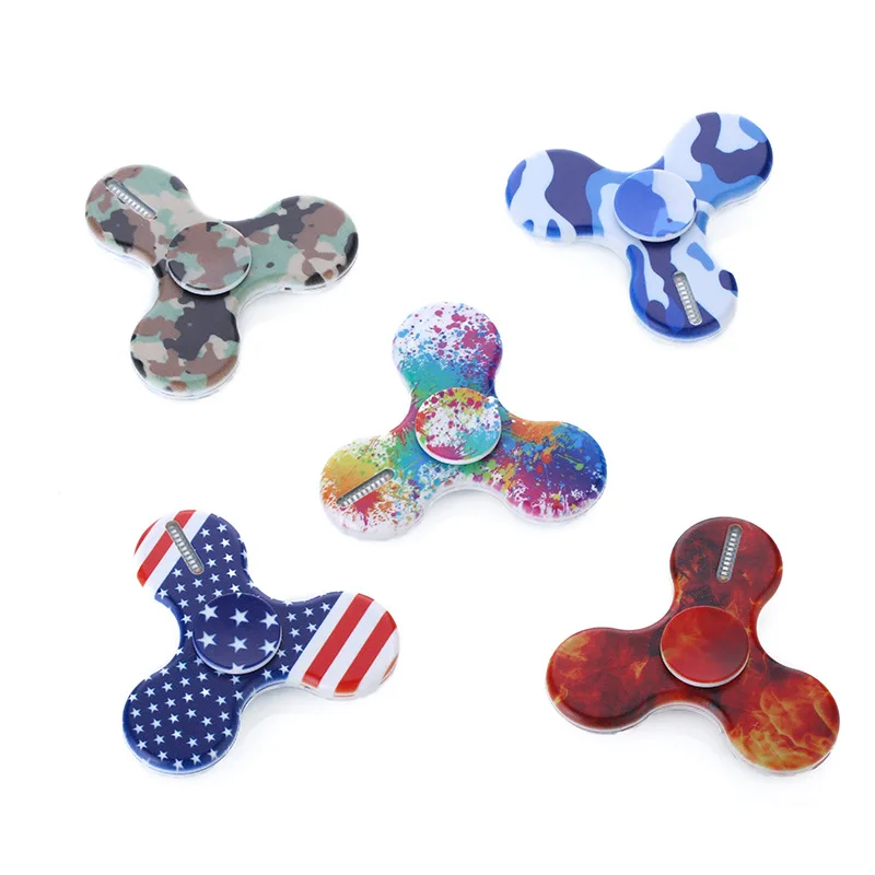 2017 ручной Spinner светятся в темноте флуоресцентный Непоседа счетчик с Зарядное