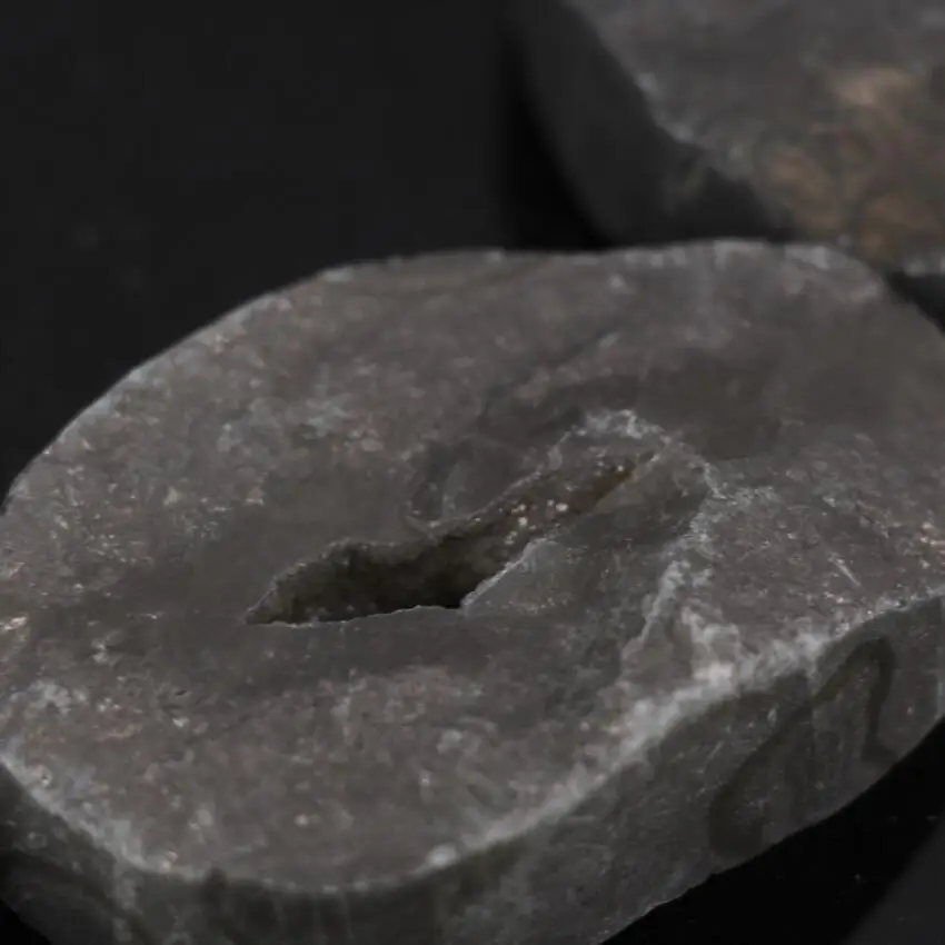 Approx7PCS нитей шелковые серых Druzy кварца геодезические драгоценные камни плиты в