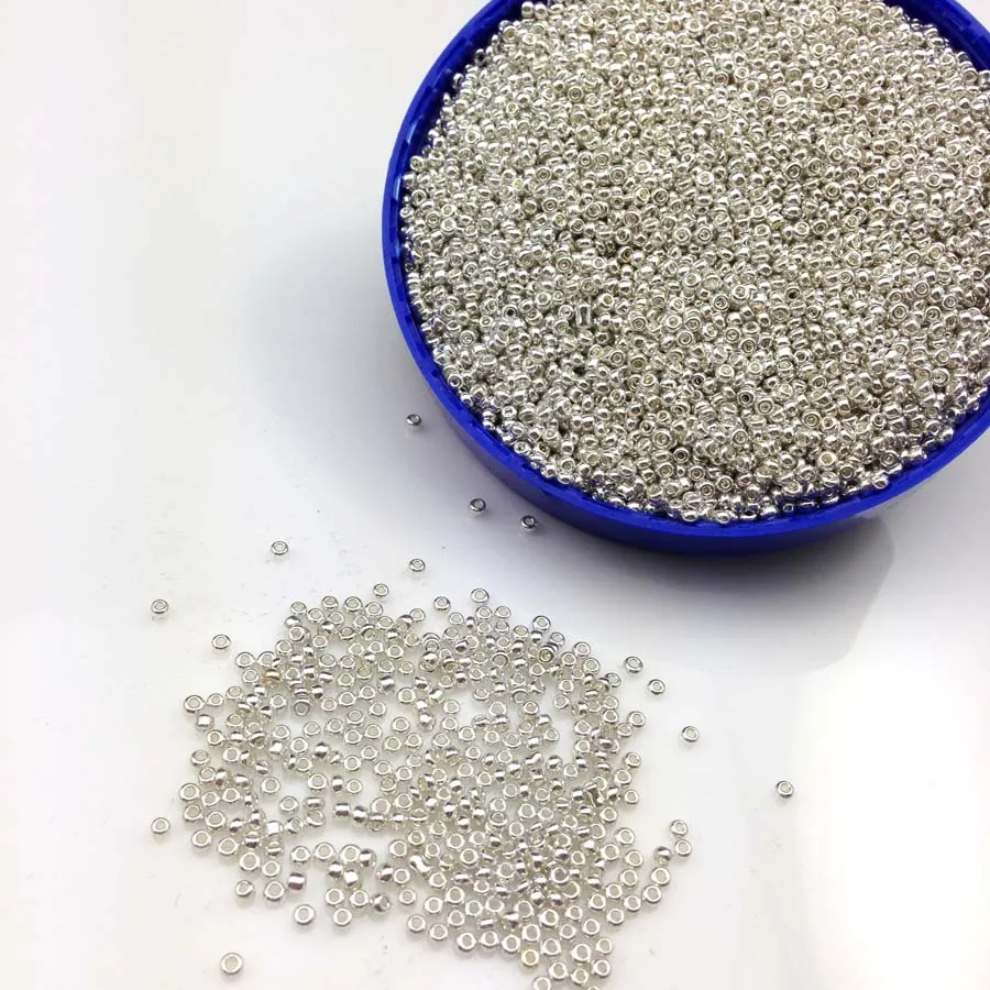 

16g 1000pcs 2mm 12/0 Silver Metal Color Opaque Round Loose Spacer Beads Cezch Glass Seed Beads Handmade Jewelry DIY Garment Bead