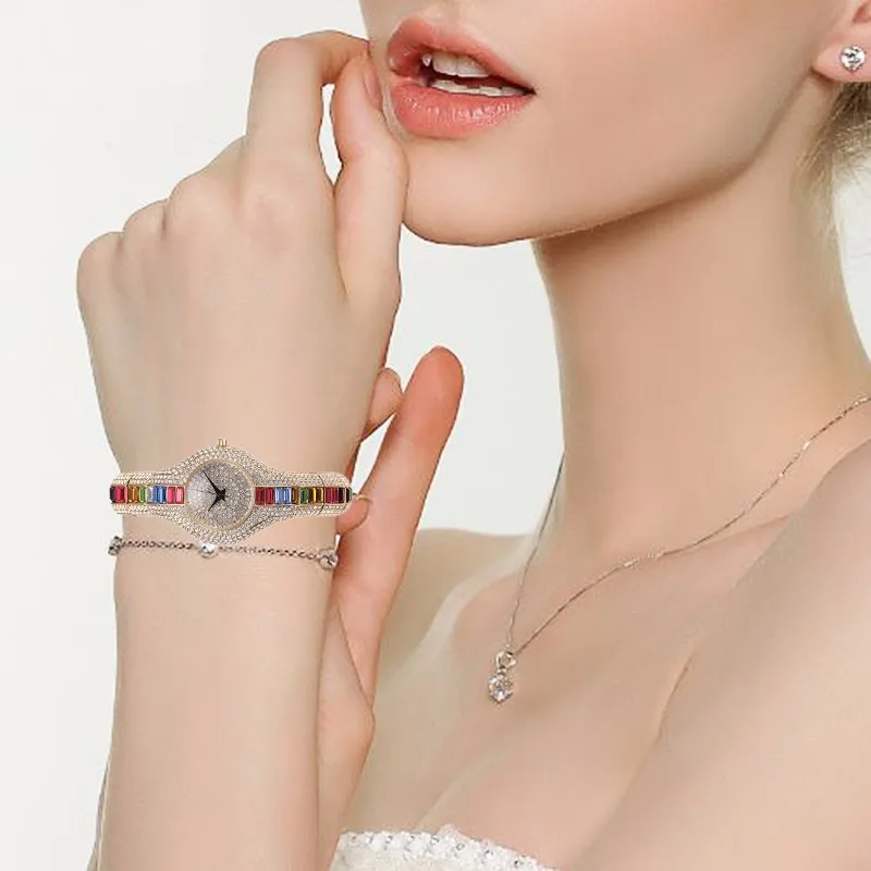 Женские кварцевые часы со стразами роскошные Серебристые с кристаллами и