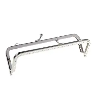 Новинка для женщин и девушек, Прошитый кошелек с серебряной ручкой, сумочка для монет, сумки с металлической застежкой, вешалка для сумки 15 см