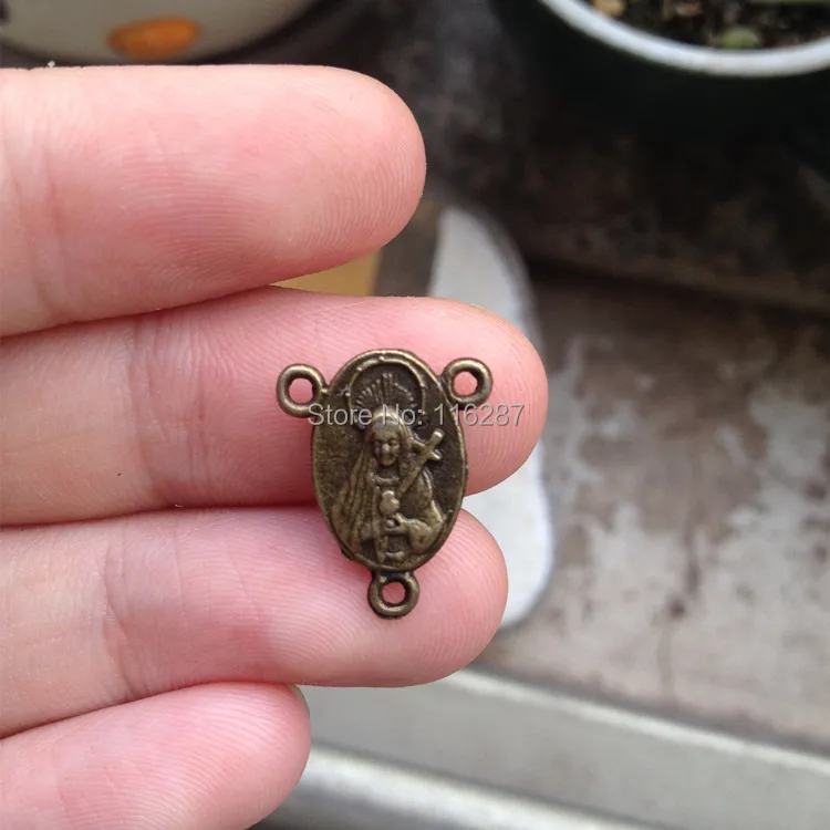 Крошечные античные бронзовые католические религиозные подарки высота 14 мм 60 шт.