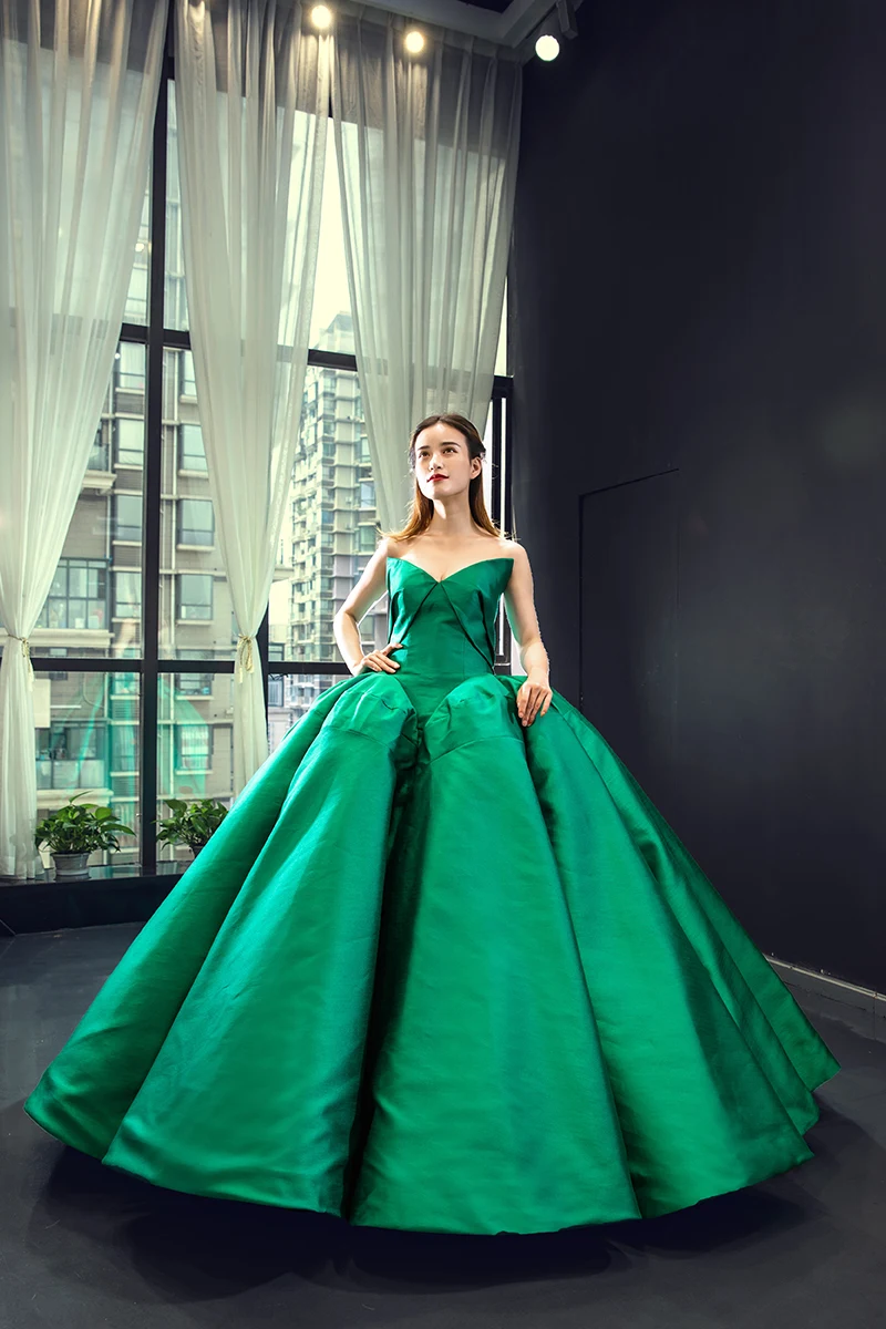 

New Arrival Ball Gown Prom Formal Dresses Long Green Luxurious Satin Cap Sleeve Lace-up Back Party Evening Gowns