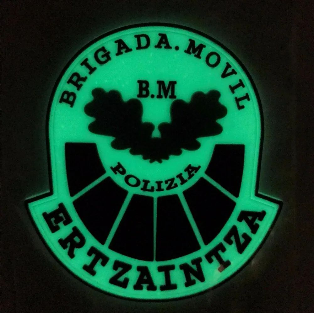 10 шт. ПВХ светящийся в темноте патч BRIGADA. MOVIL Тактический значок ERTZAINTZA Боевая
