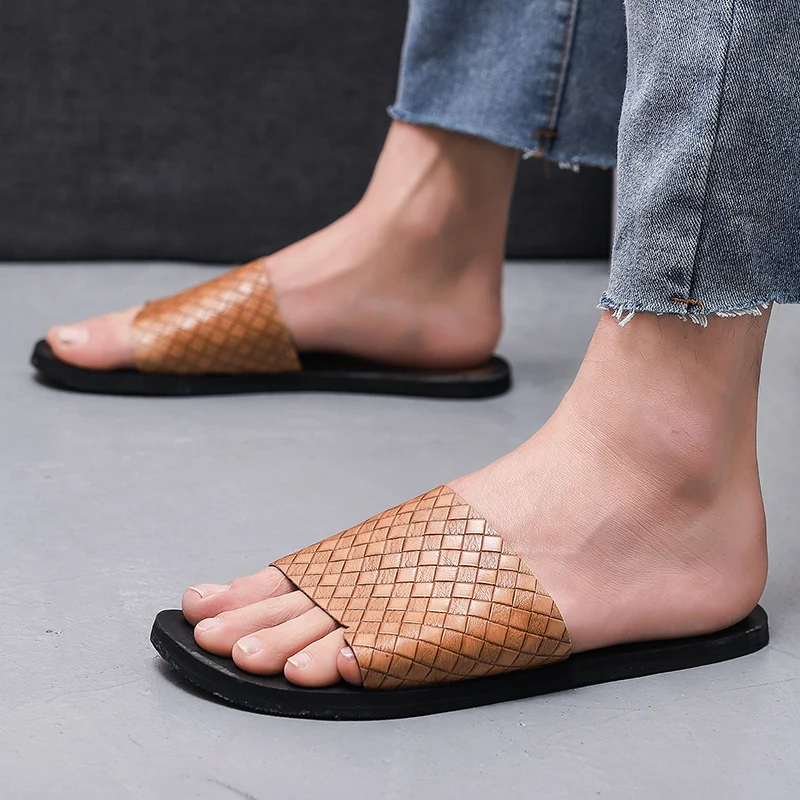 Summer Man Water Slippers Black Silver Beach Casual Shoes For Mens Outdoor Pu Leather Slippers Designer Flats Slippers Men