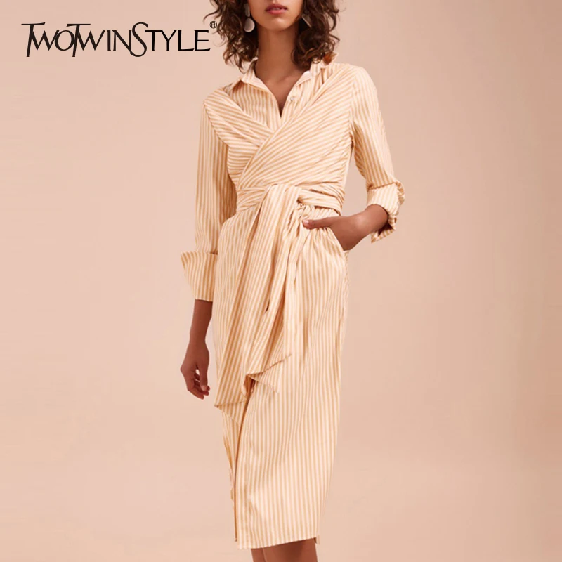 TWOTWINSTYLE платье в полоску для женщин на шнуровке с высокой талией длинным рукавом