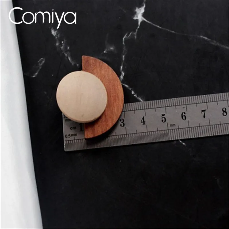 Comiya Новые Дизайнерские Серьги-гвоздики для женщин Декор из дерева Винтажные украшения Личностные серьги Orecchini Интернет-шоппинг Индия.