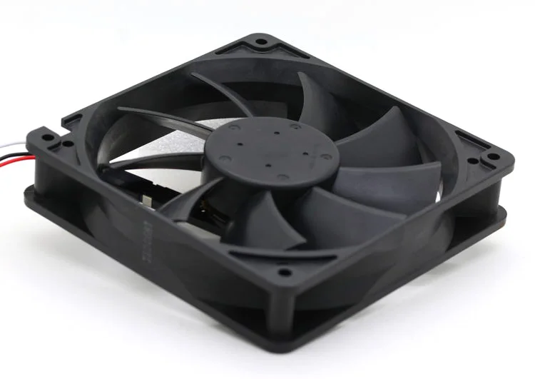 остановились вентиляторы. Id-12025m12s. вентилятор аккумуляторный портативный. кулеры прокручиваются и останавливается. Cougar adc12025m12s с подсветкой.