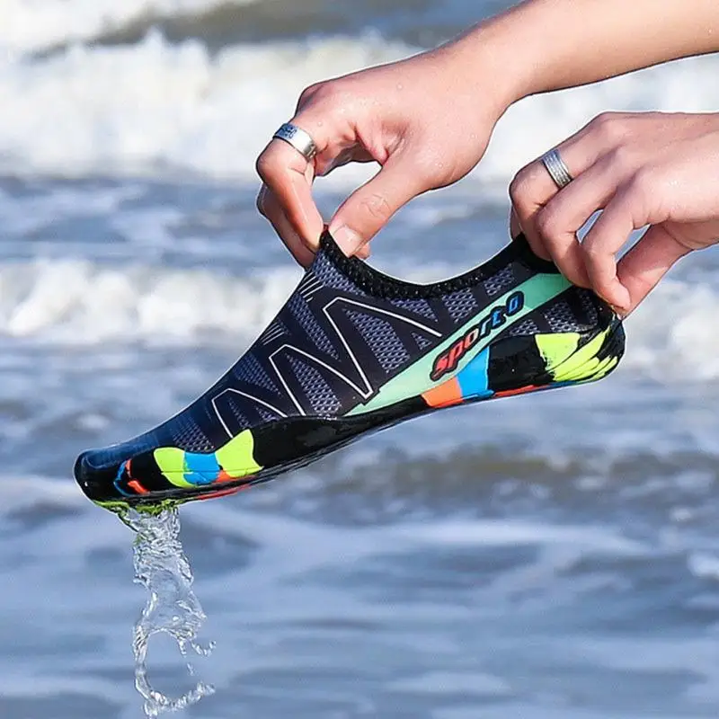 Zapatos de natación para deportes acuáticos Unisex, zapatillas de surf de playa, calzado atlético ligero, aleta de natación para hombres y mujeres