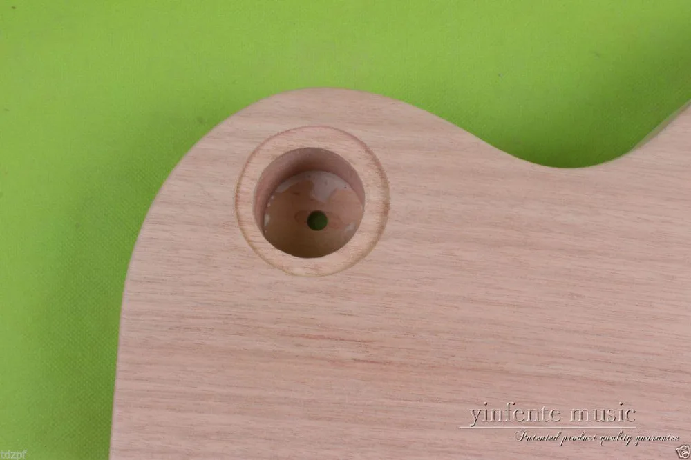 Новая электрогитара корпус Твердый корпус DIY красное дерево пламя кленовый шпон заменить#860