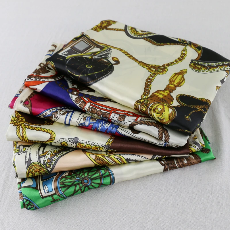 

Vintage Carriage Chains Design Material Linings Satin Fabric For Clothing