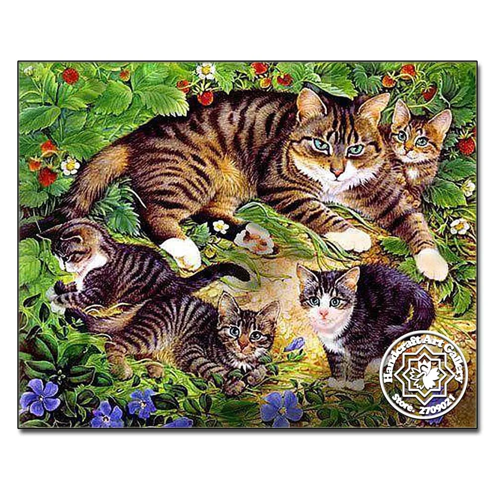 Кошка с котятами рисунок