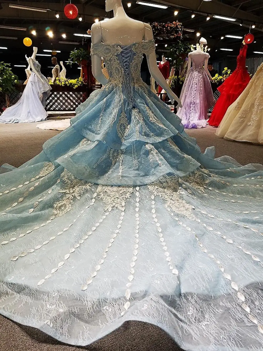 00342 вечерние платья с открытыми плечами из плотного крепа вечернее платье