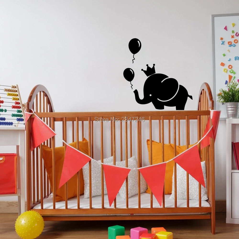 Виниловые наклейки на стену в виде слона с короной и воздушным шаром|Наклейки