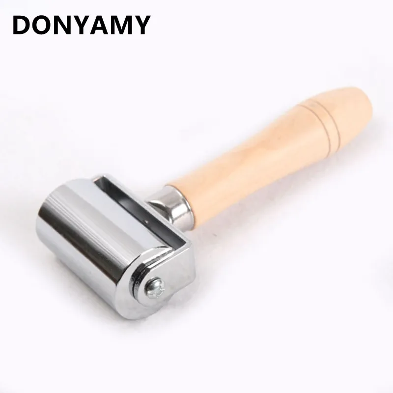 

DONYAMY 1 шт. 60 мм роликовый инструмент для кожи, держатель для кожи, держатель для резьбы по коже, держатель для резиновых шин, железный ламинато...